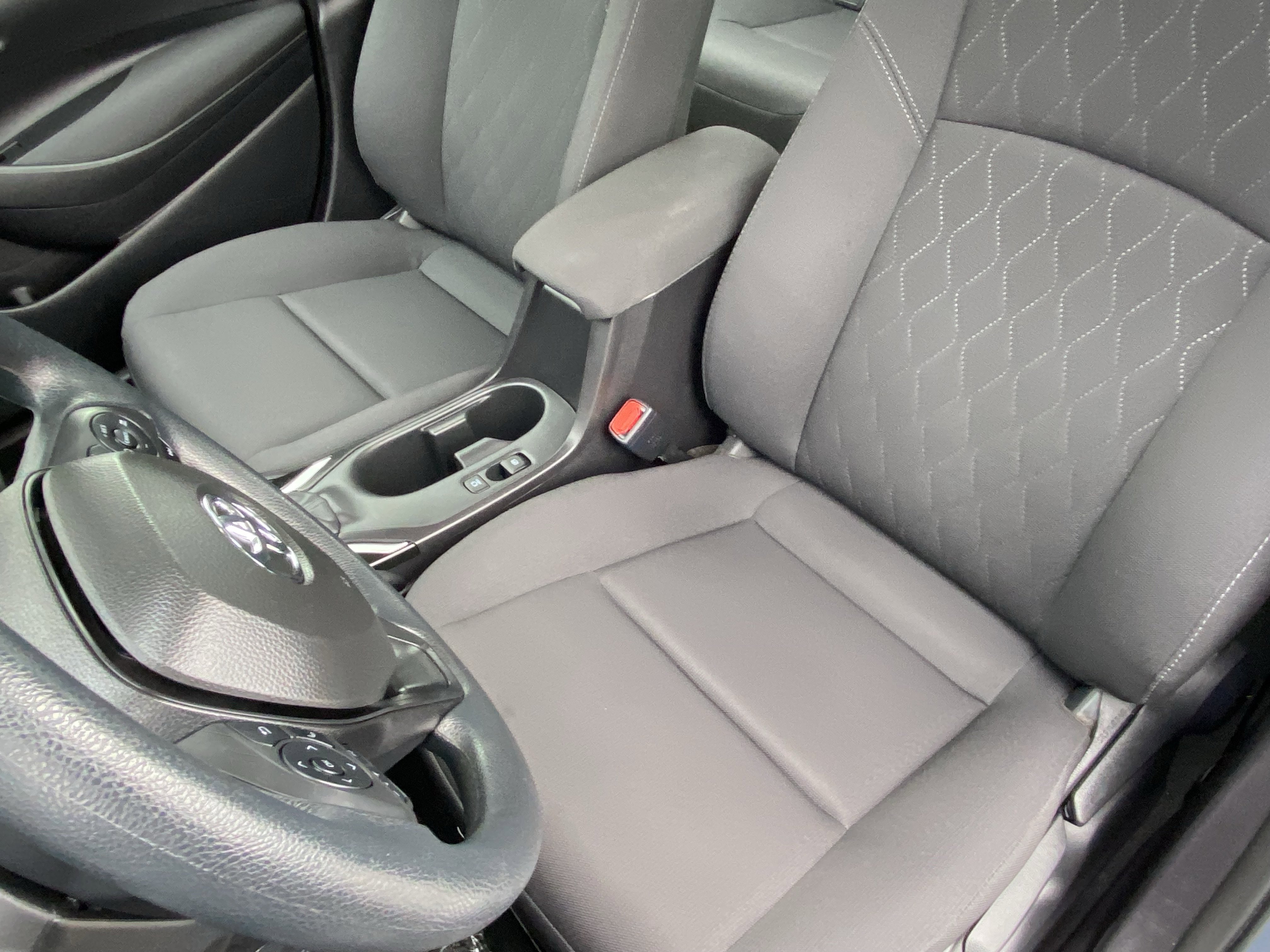 Certified 2025 Toyota Corolla LE image 27