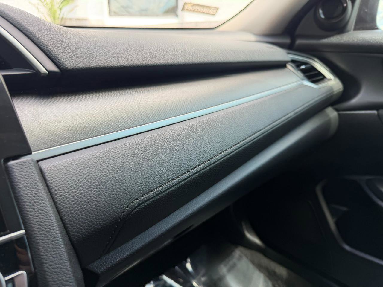Used 2016 Honda Civic EX image 33