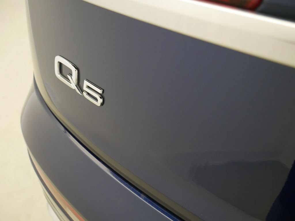 Certified 2023 Audi Q5 2.0T Premium w/ Convenience Package AWD/4WD image 12
