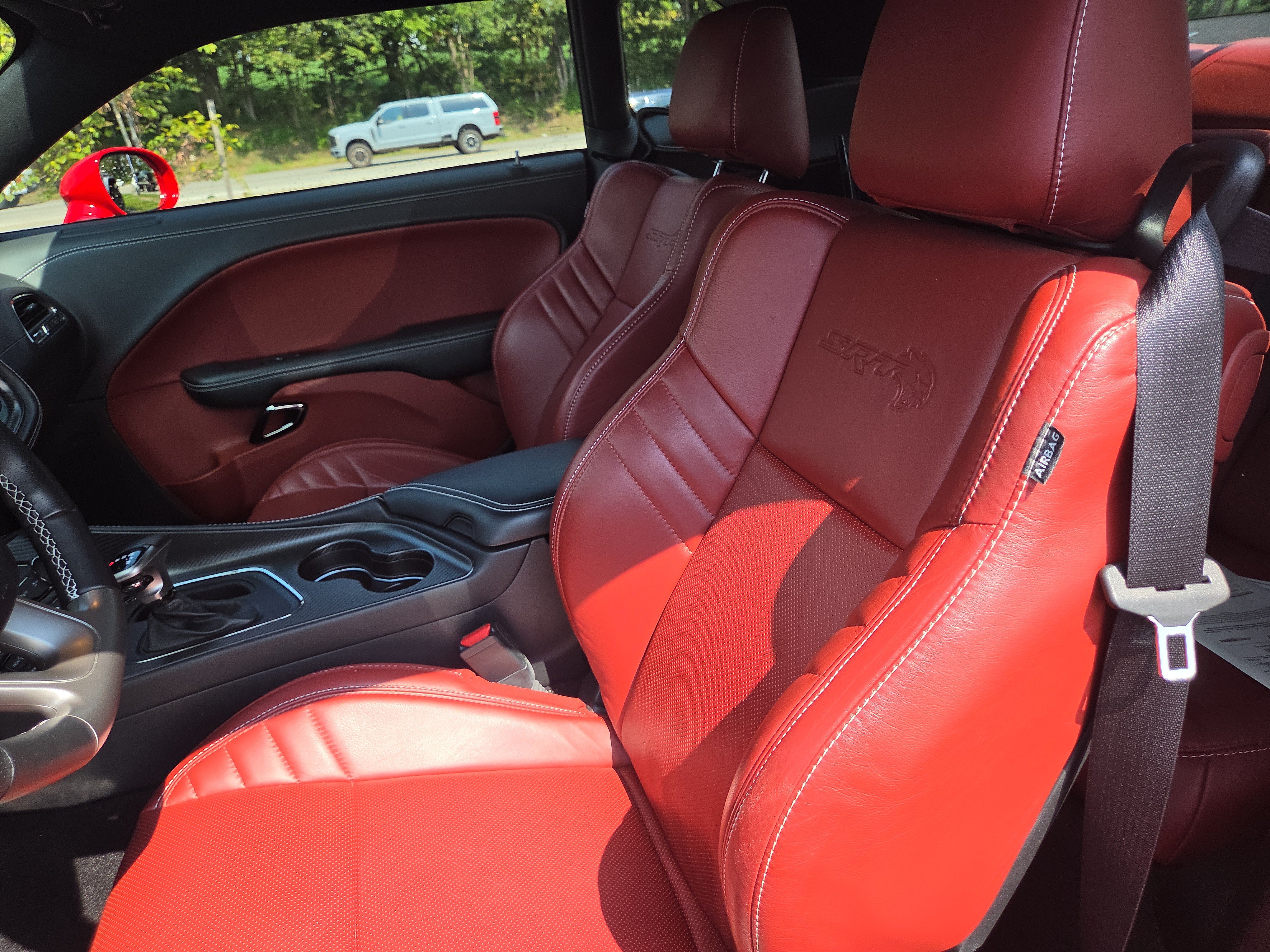 Used 2022 Dodge Challenger SRT Hellcat RWD image 2
