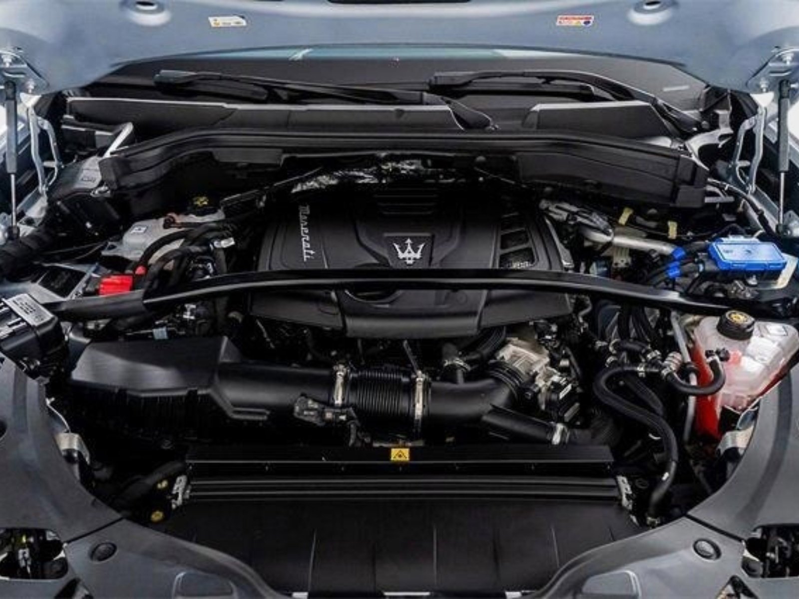 Used 2024 Maserati Grecale GT image 60