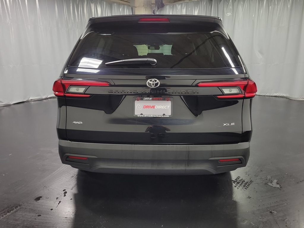 Used 2026 Toyota Grand Highlander AWD image 7
