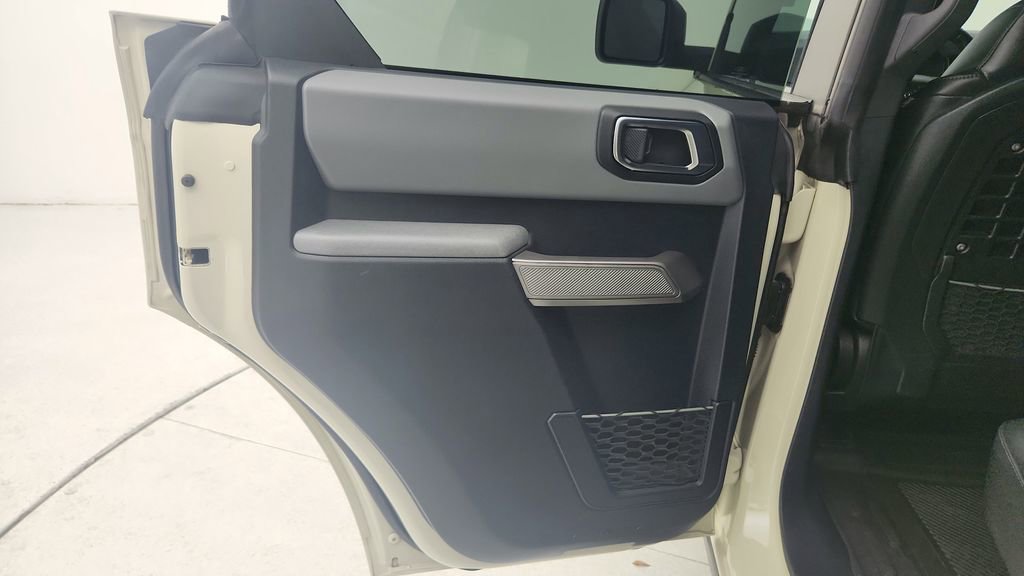 Used 2022 Ford Bronco Everglades image 27