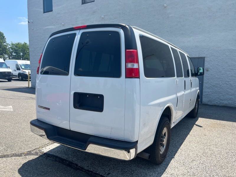 Used 2018 Chevrolet Express 2500 LT w/ LT Preferred Equipment Group image 6