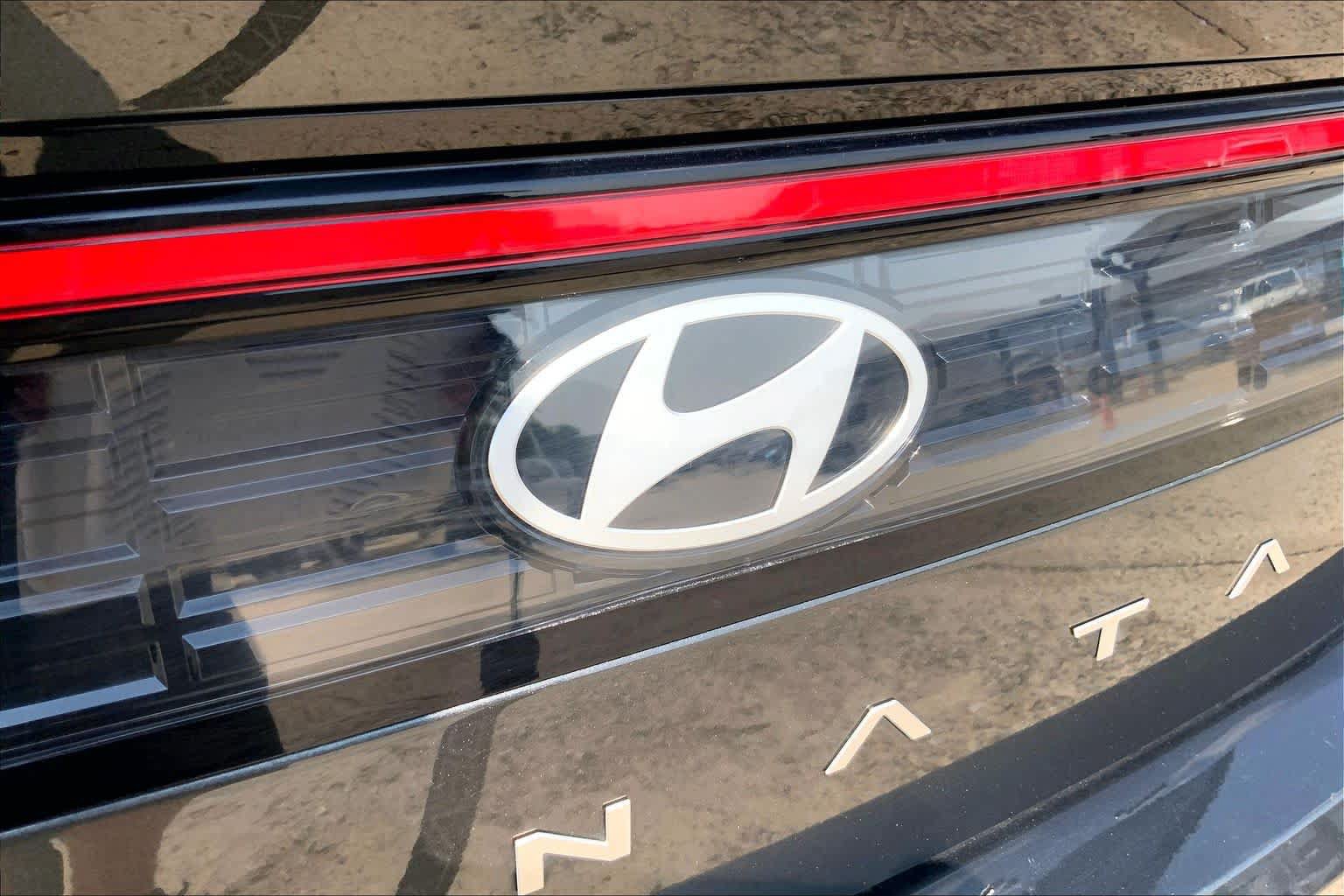 Used 2025 Hyundai Sonata SEL FWD image 10