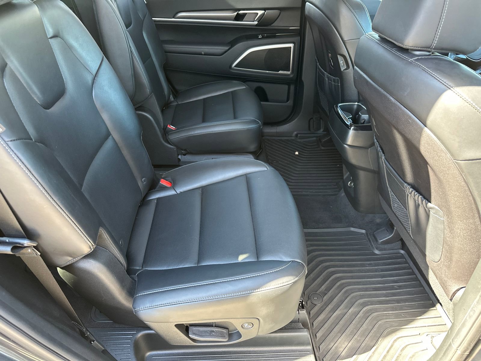 Used 2023 Kia Telluride S w/ S Sunroof Package image 16