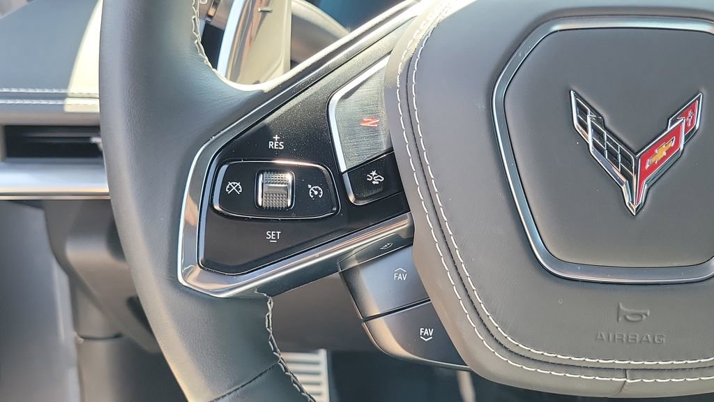 Used 2025 Chevrolet Corvette Z06 image 24