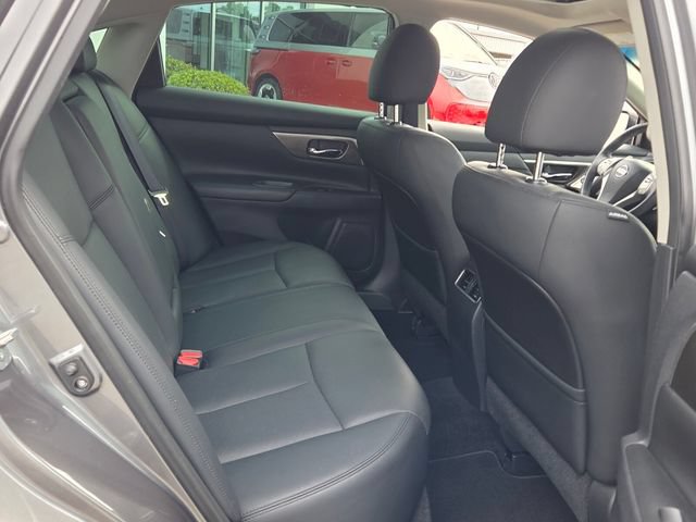 Used 2015 Nissan Altima 3.5 SL FWD image 16