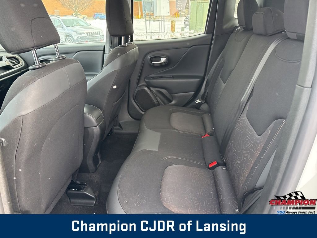 Used 2023 Jeep Renegade Latitude image 23