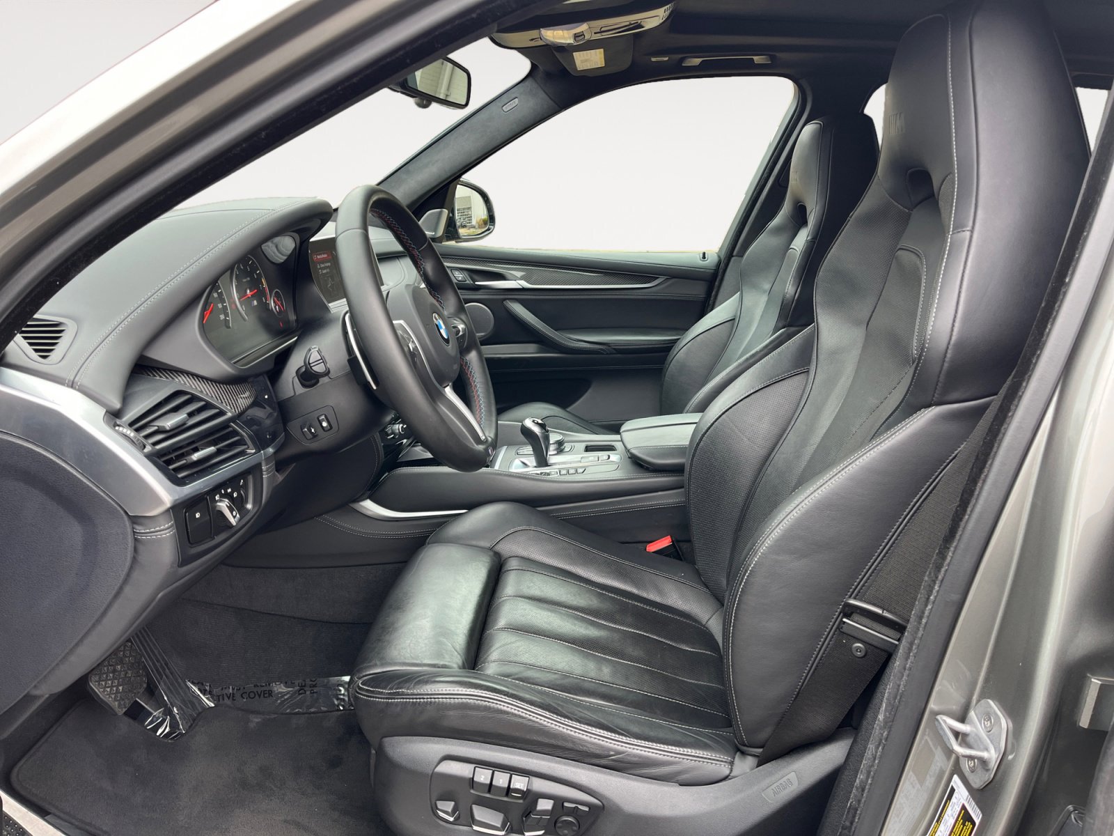 Used 2018 BMW X5 M w/ Executive Package image 11