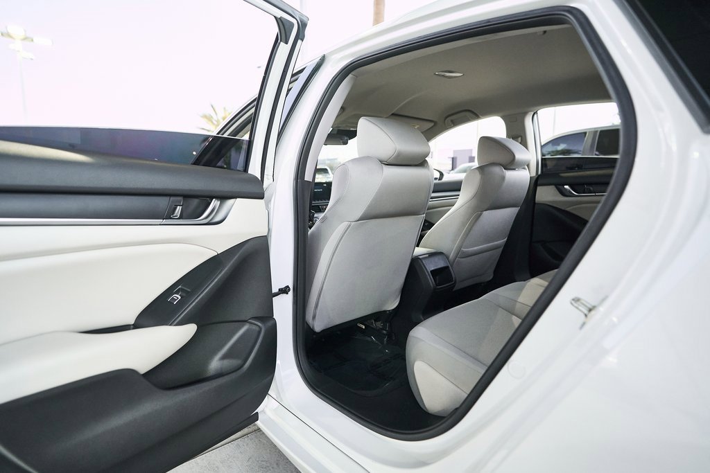 Used 2019 Honda Accord LX image 13