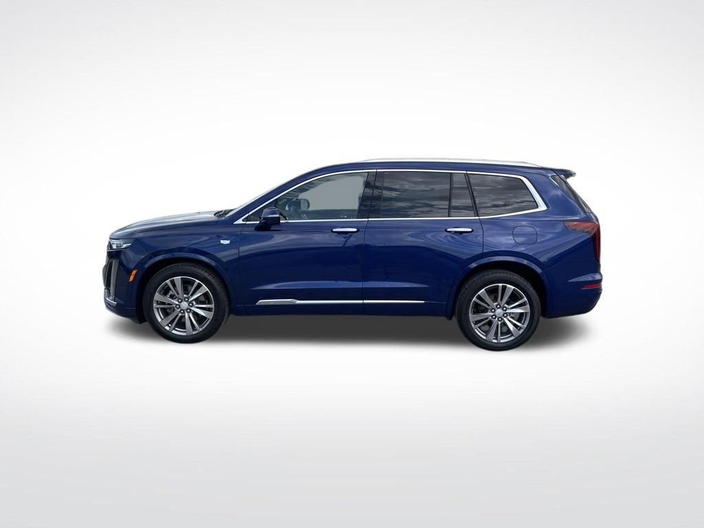 Used 2025 Cadillac XT6 Premium Luxury image 2