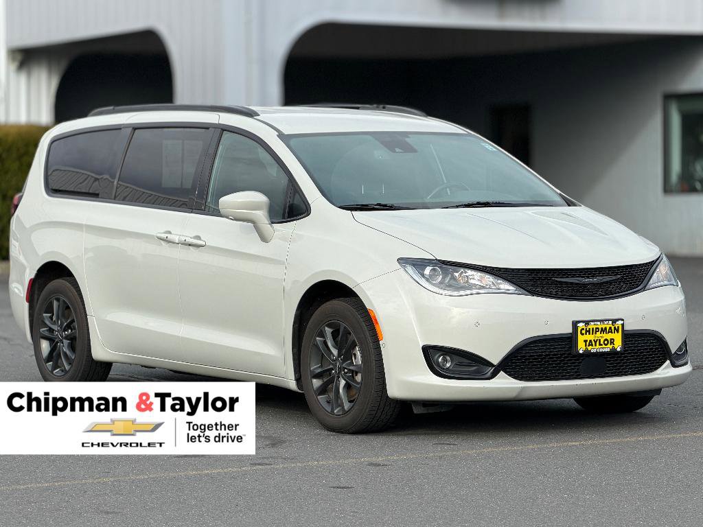 Used 2020 Chrysler Pacifica Touring-L w/ Advanced Safetytec Group
