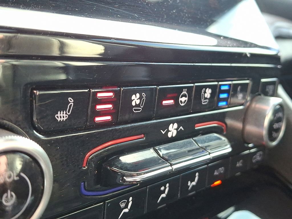 Used 2021 Jeep Grand Cherokee L Overland w/ Advanced Protech Group III image 26