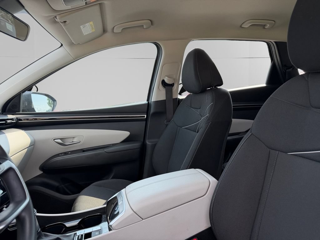 Used 2023 Hyundai Tucson SE FWD image 9
