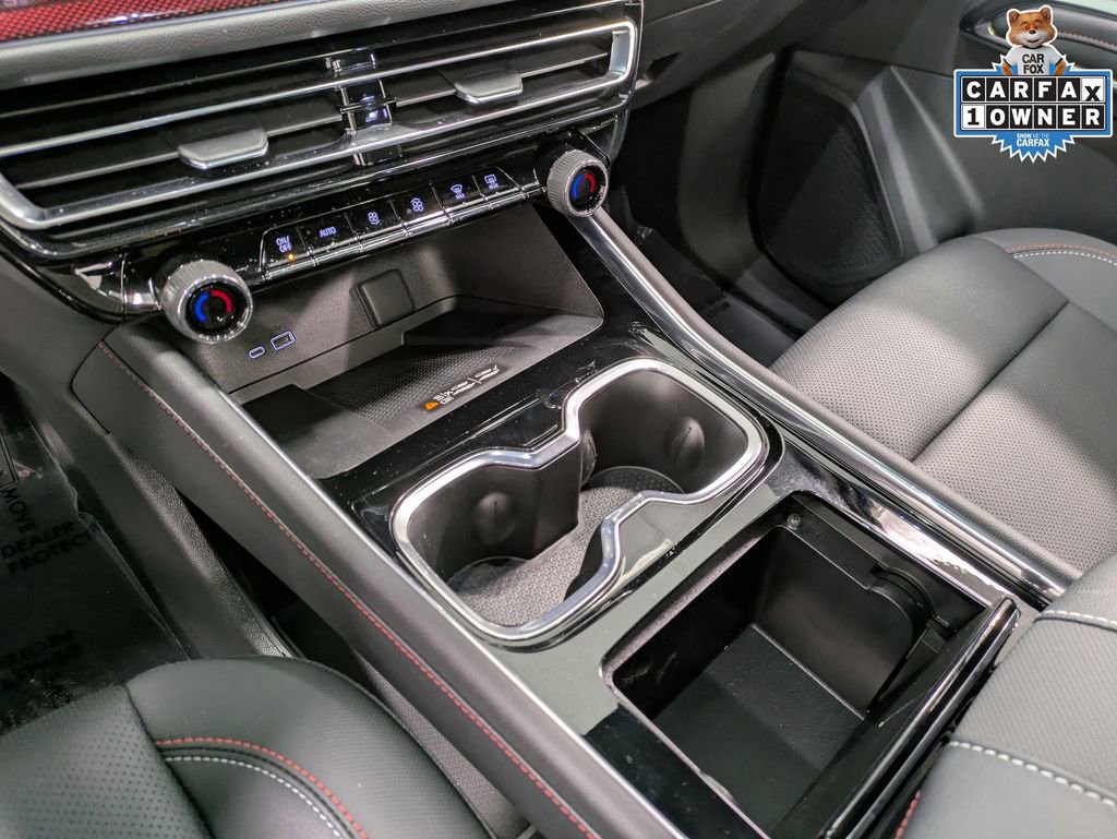 Used 2025 Chevrolet Traverse Z71 w/ Driver Confidence Package AWD/4WD image 15