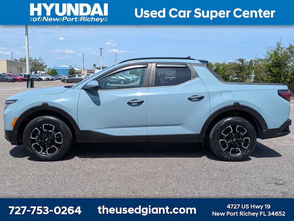 Certified 2024 Hyundai Santa Cruz SEL w/ Activity Package AWD/4WD image 2
