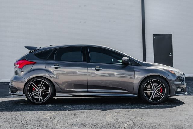 Used 2015 Ford Focus ST image 12