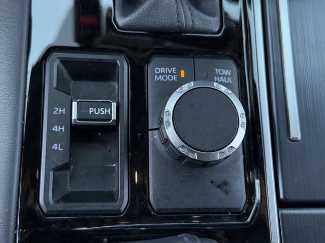 Used 2024 Toyota Tundra Platinum AWD/4WD image 21