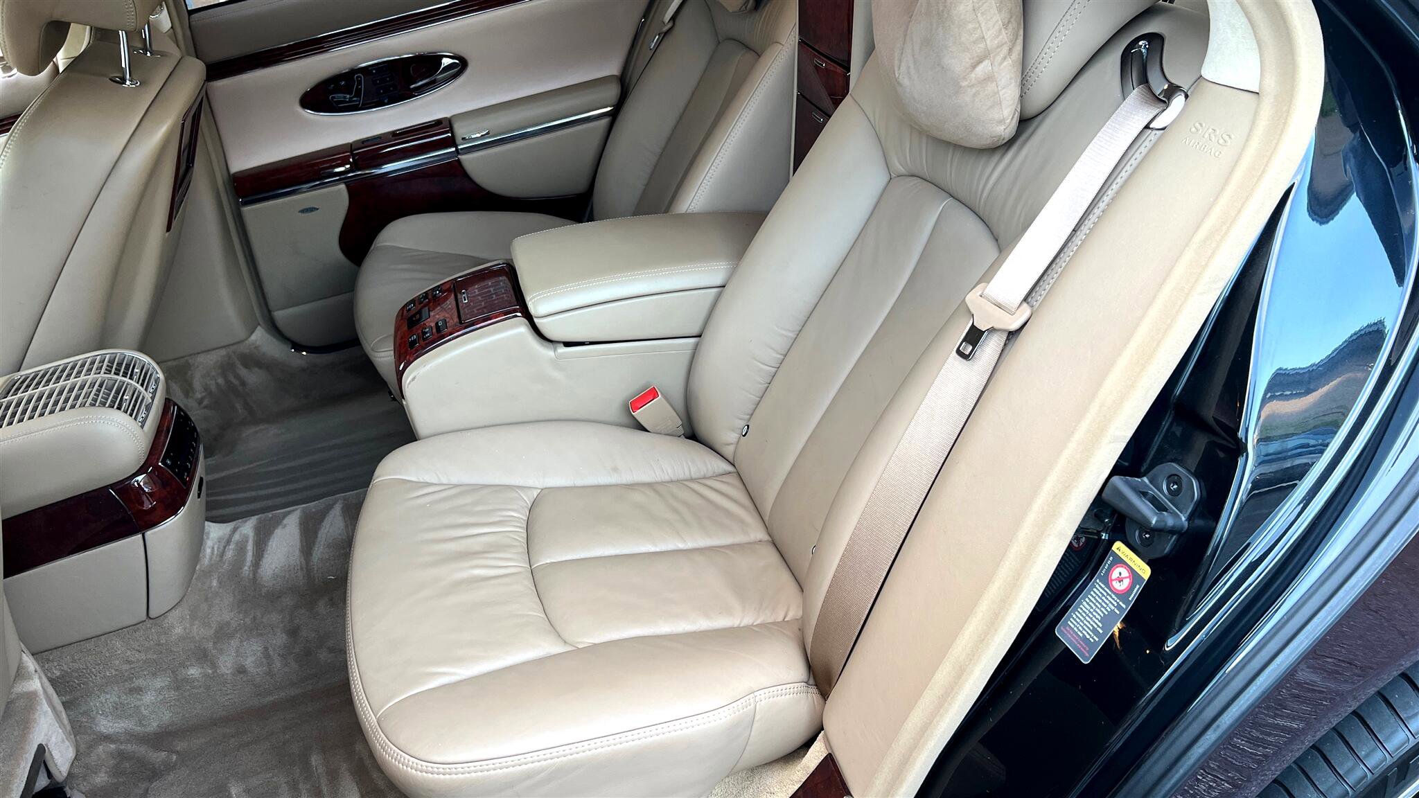 Used 2004 Maybach 57 image 44