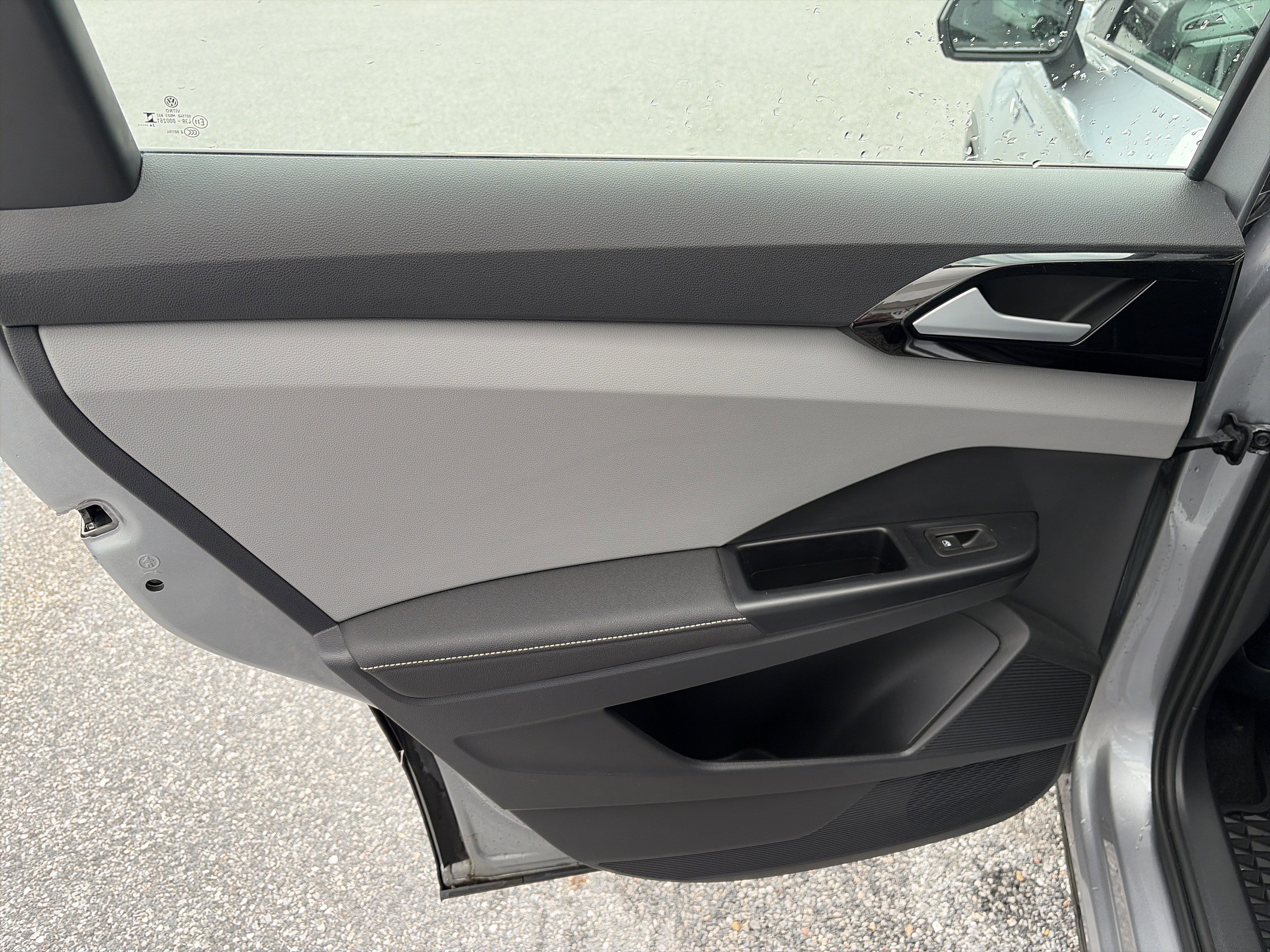 Used 2024 Volkswagen Taos S image 20