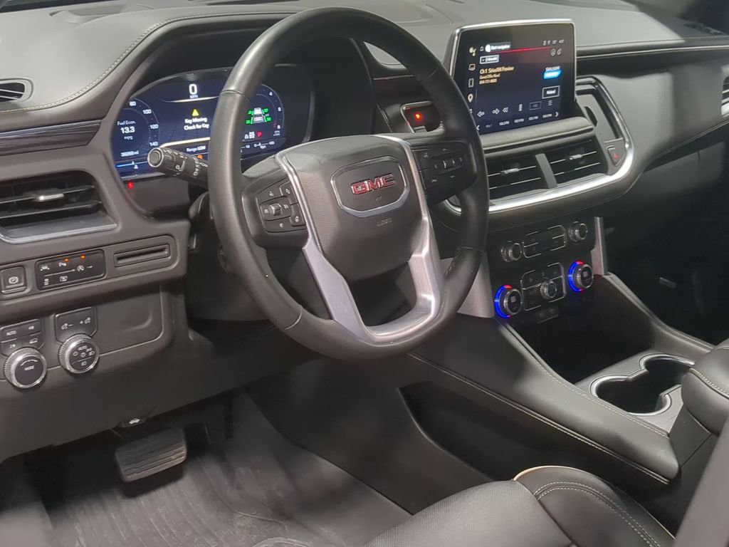 Used 2023 GMC Yukon SLT w/ SLT Luxury Package AWD/4WD image 12