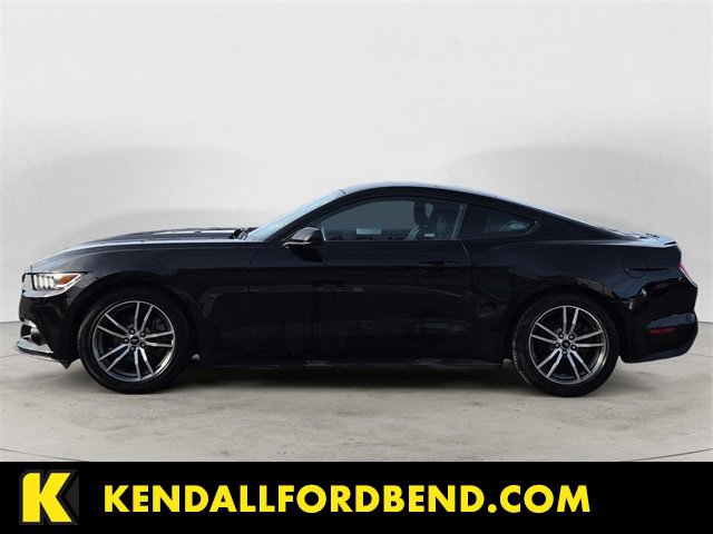 Used 2016 Ford Mustang Premium image 2