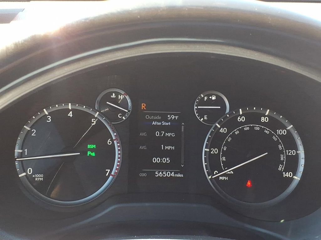 Used 2023 Lexus GX 460 Premium w/ Accessory Package AWD/4WD image 29
