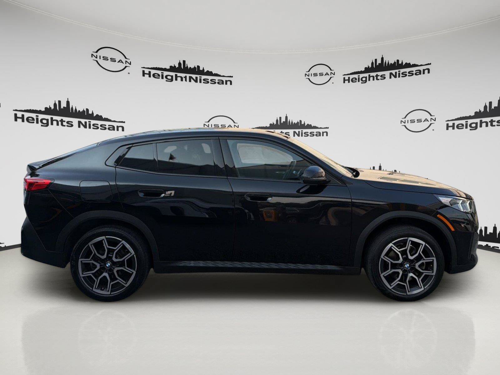 Used 2026 BMW X2 xDrive28i w/ Convenience Package AWD/4WD image 6
