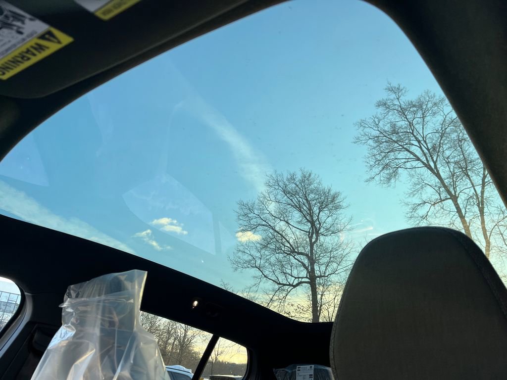 New 2026 Volvo EX30 Cross Country Ultra w/ Protection Package Premier image 20