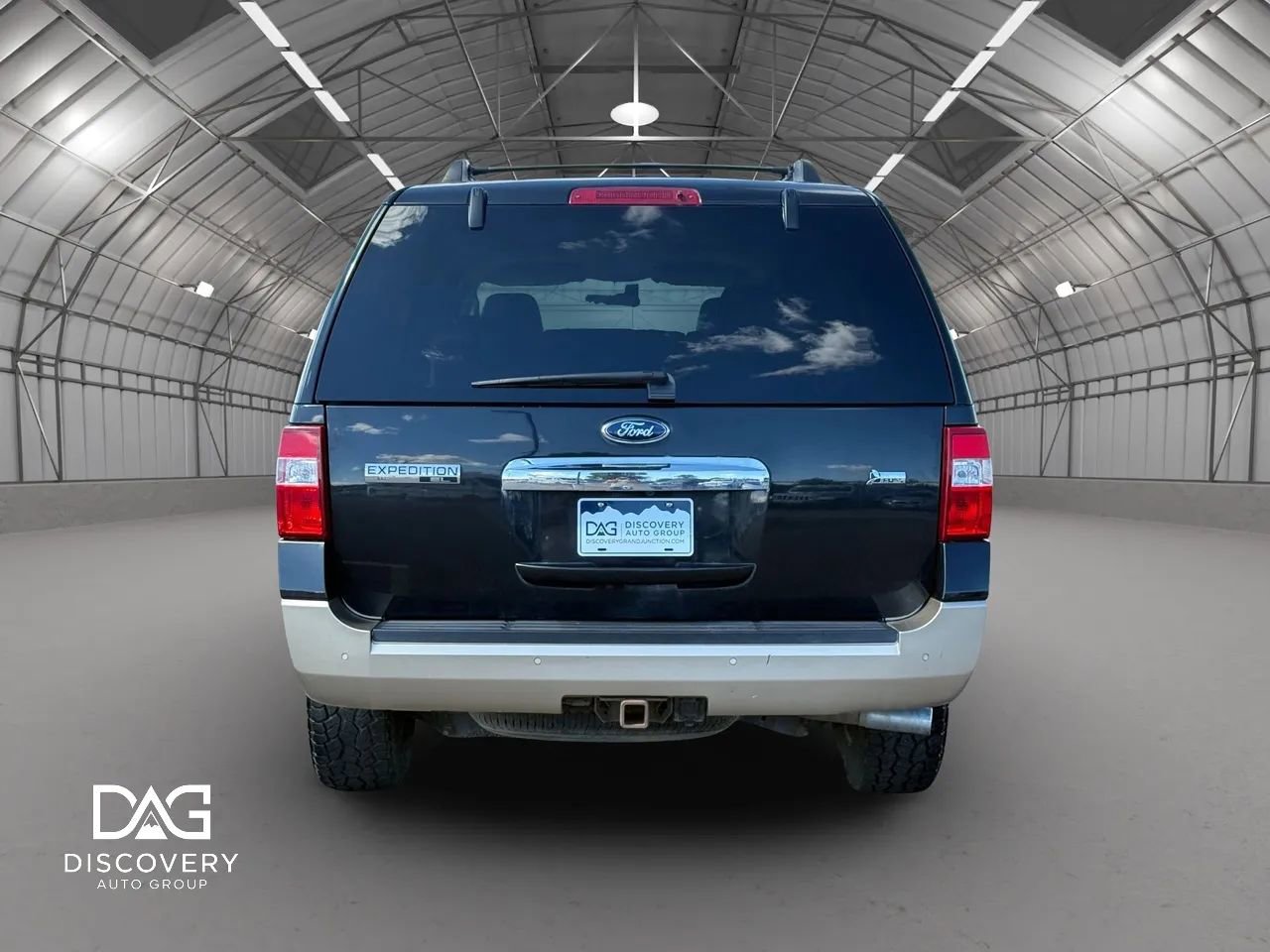 Used 2014 Ford Expedition EL XLT w/ Equipment Group 202A AWD/4WD image 4