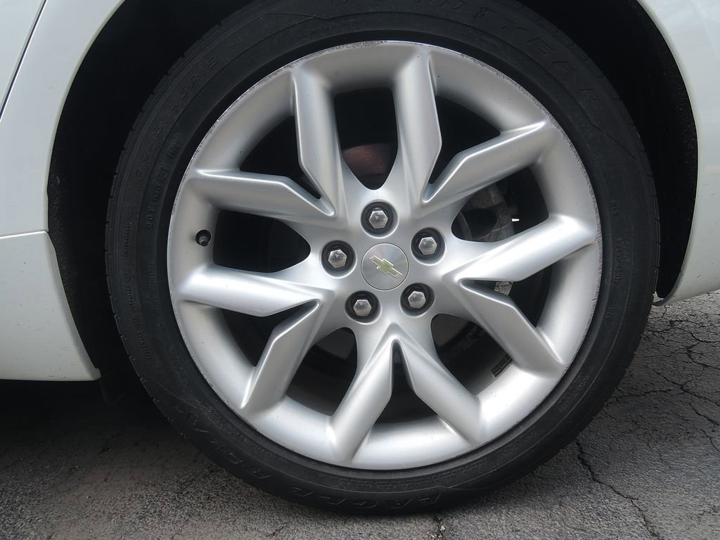 Used 2017 Chevrolet Impala LT w/ Leather Package image 5