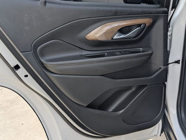 Used 2021 GMC Terrain SLE w/ Elevation Edition image 21