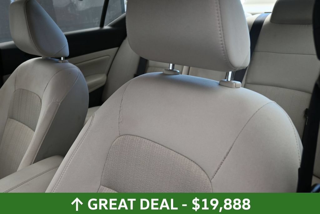 Used 2025 Nissan Altima 2.5 SV FWD image 19