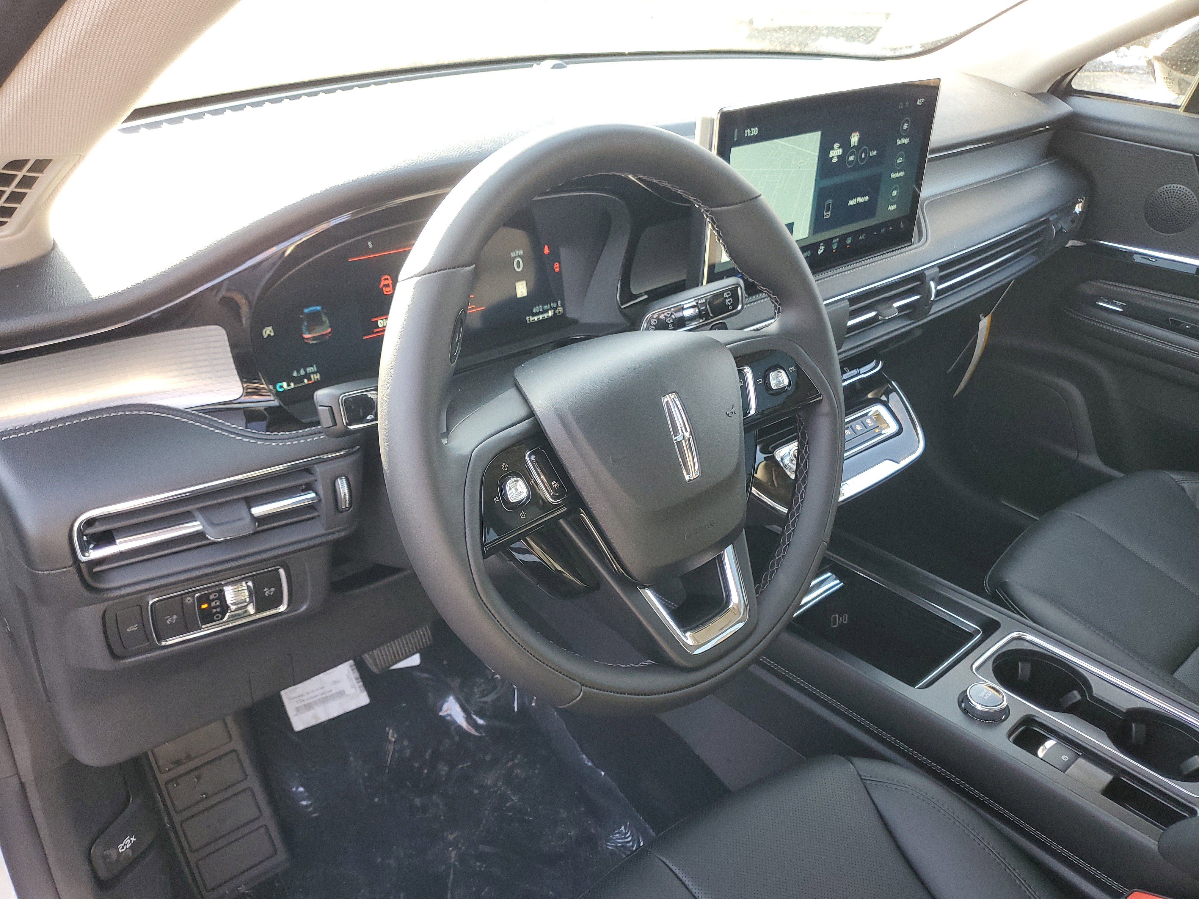 New 2026 Lincoln Corsair Premiere image 13