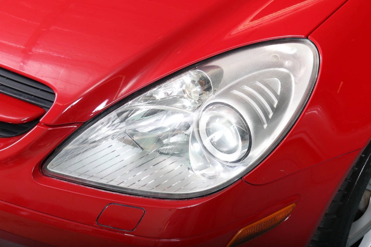 Used 2005 Mercedes-Benz SLK 350 w/ Entertainment Pkg image 13
