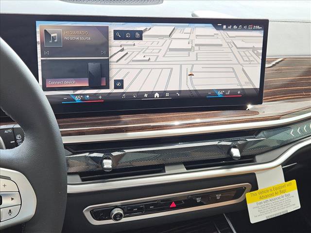 Used 2027 BMW X7 xDrive40i AWD/4WD image 12