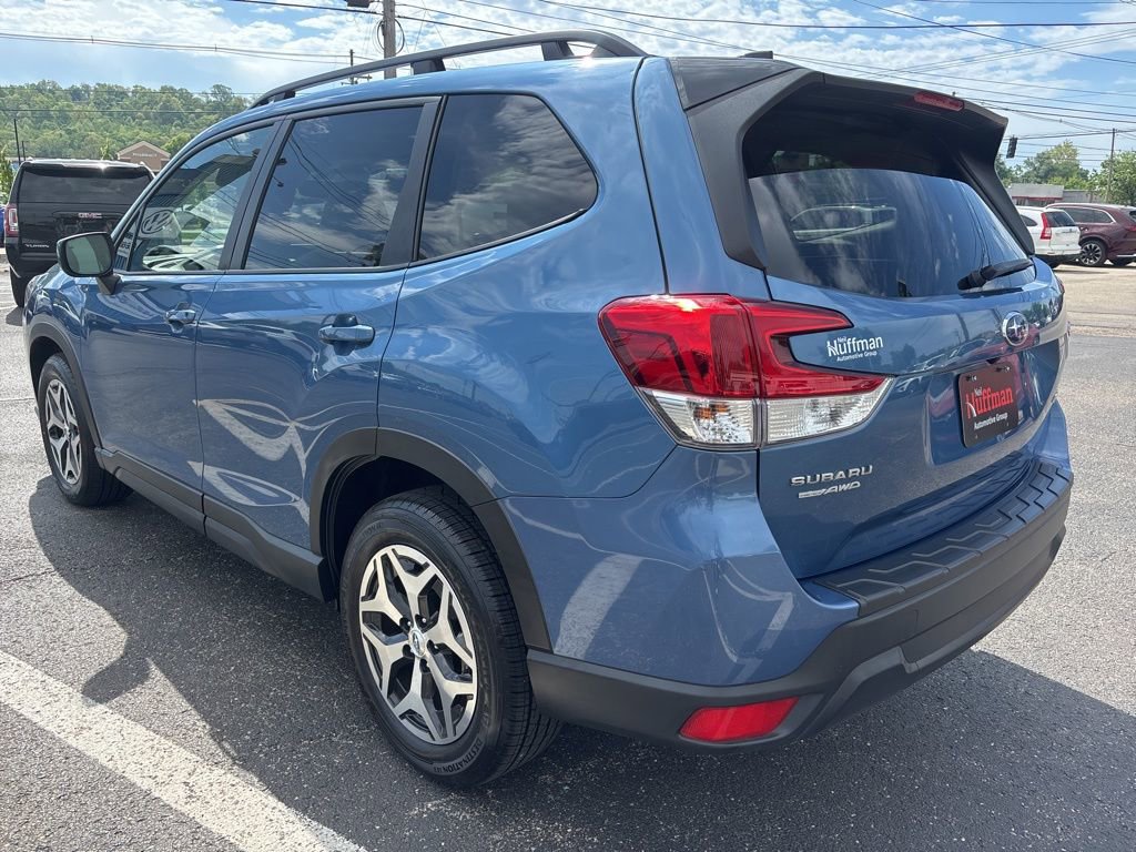 Used 2024 Subaru Forester Premium w/ POP Package 1 AWD/4WD image 5