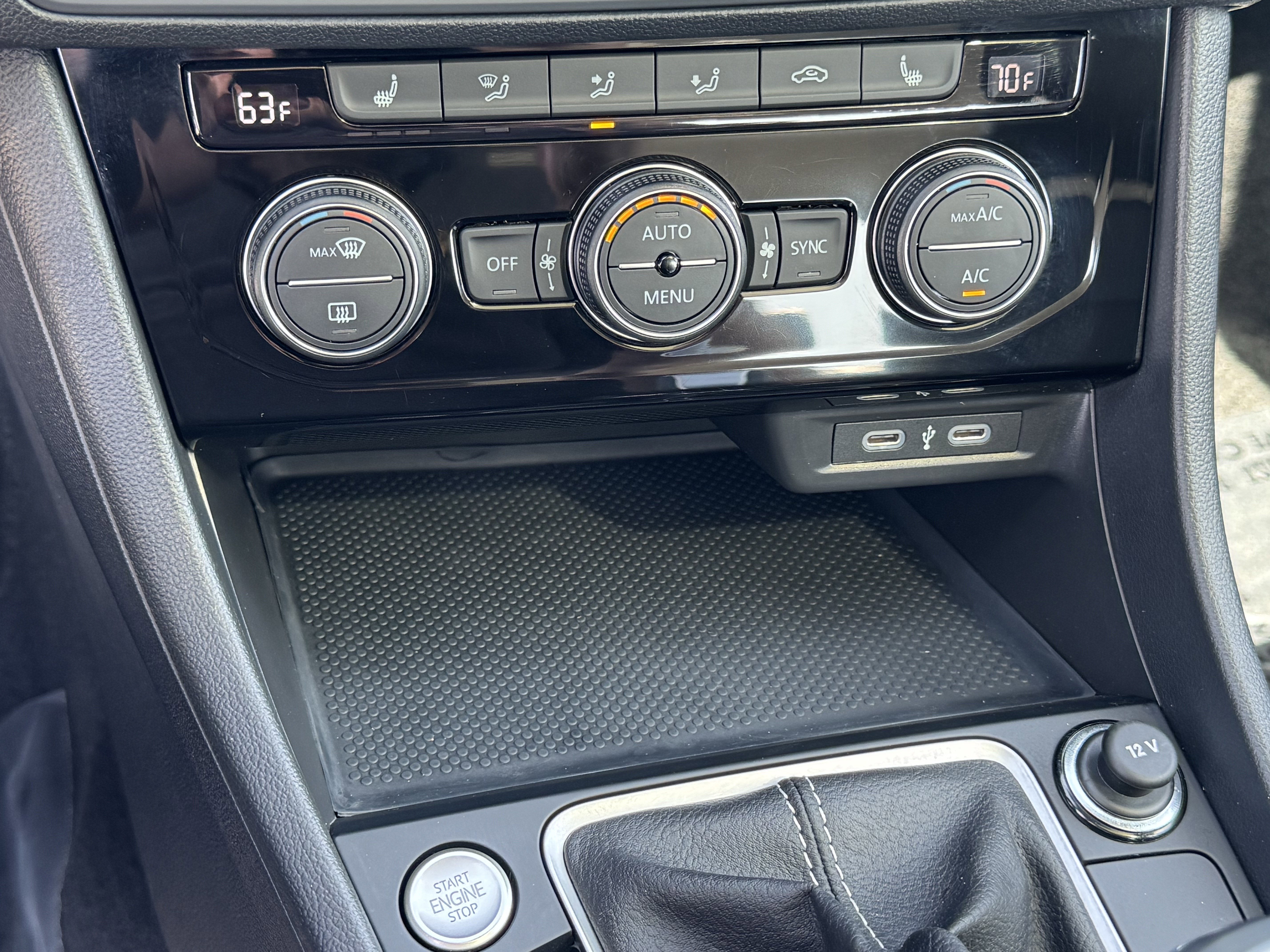 Used 2024 Volkswagen Jetta SE FWD image 27