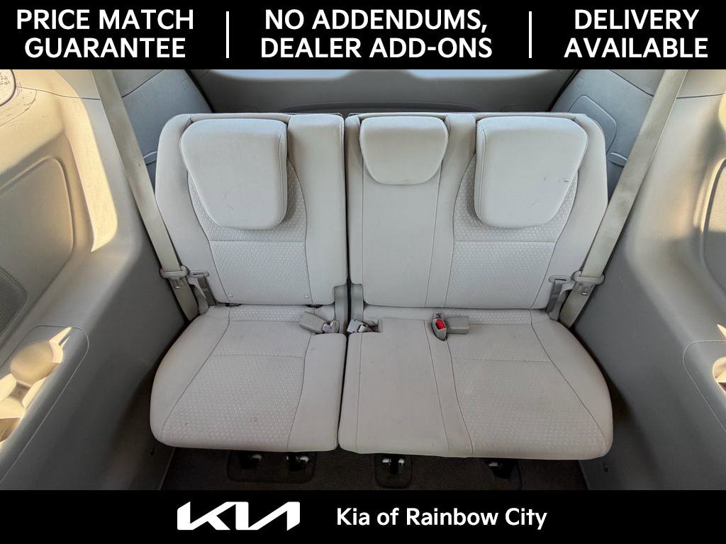 Used 2016 Kia Sedona L FWD image 14