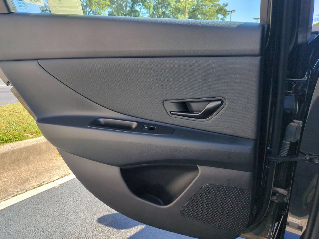 Used 2026 Hyundai Elantra Sport FWD image 26