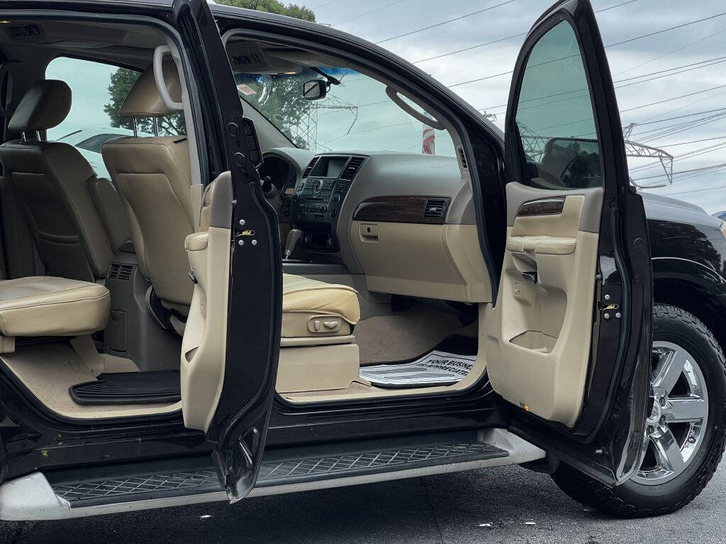 Used 2011 Nissan Armada Platinum image 12