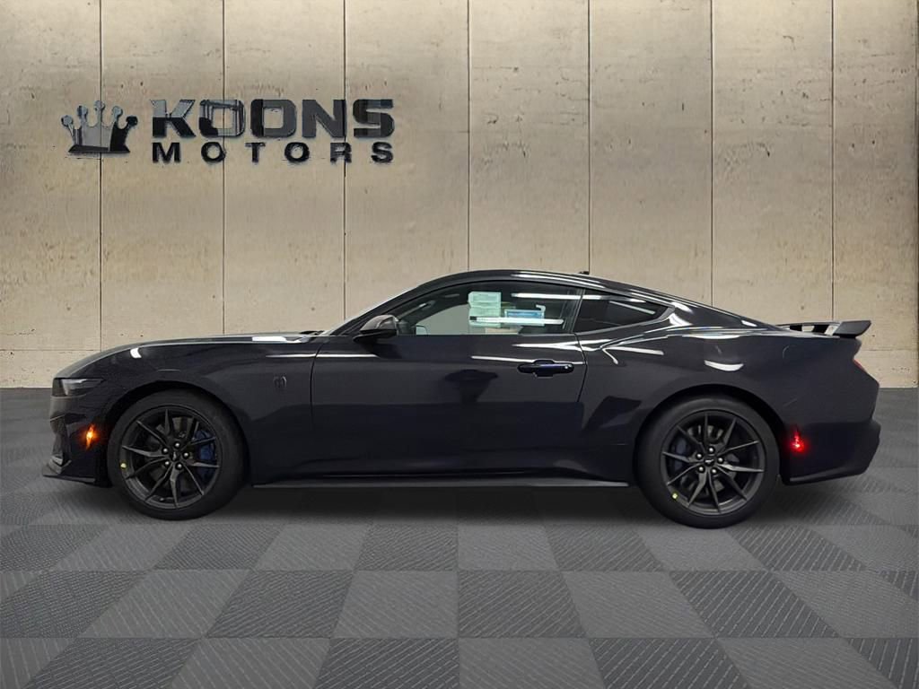New 2026 Ford Mustang Dark Horse RWD video 3