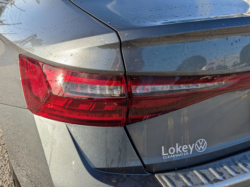 Certified 2025 Volkswagen Jetta Sport image 8