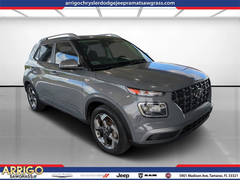 Used 2022 Hyundai Venue SEL