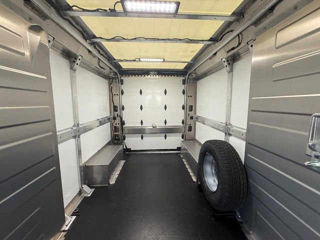 New 2025 Chevrolet Brightdrop 400 image 4