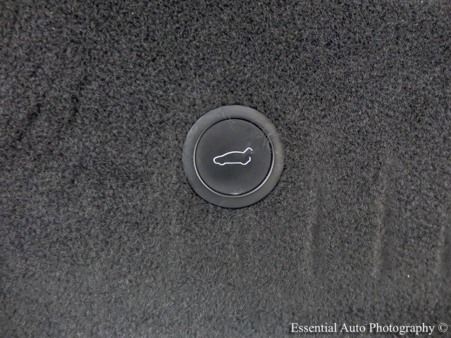 Used 2023 Tesla Model S image 40