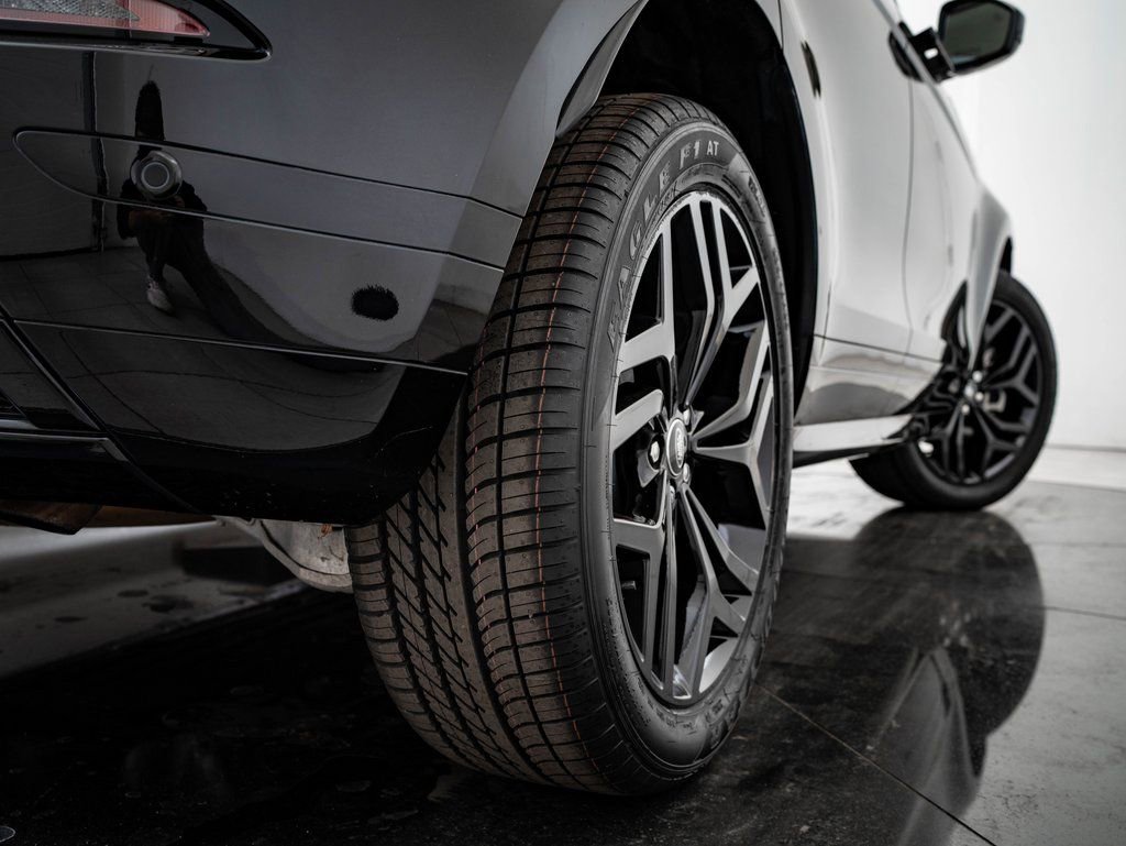 Used 2023 Land Rover Range Rover Evoque R-Dynamic S image 48