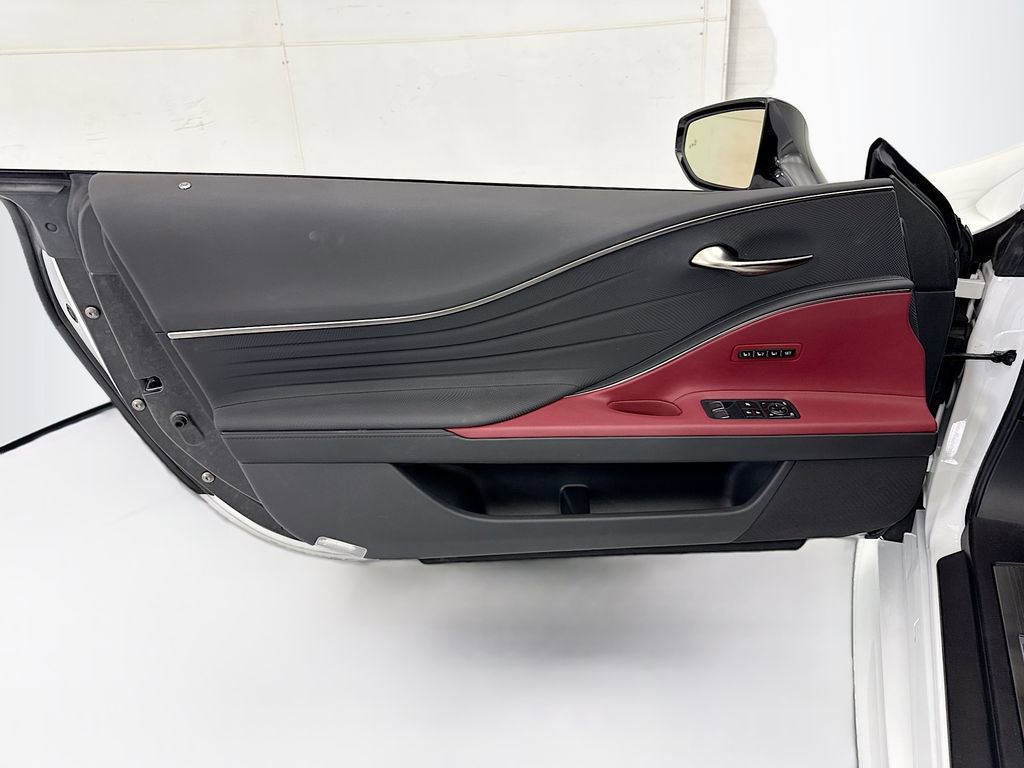 Used 2024 Lexus LC 500 Convertible w/ Touring Package image 21