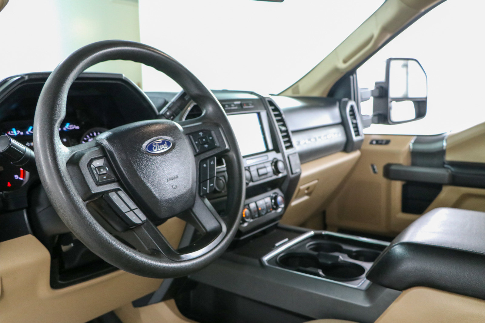 Used 2021 Ford F350 XLT w/ XLT Premium Package AWD/4WD image 23